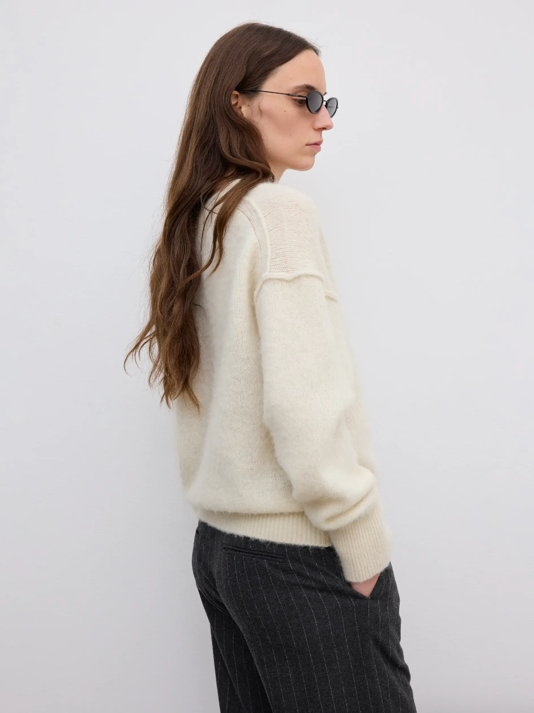 V-Neck Alpaca Knit: Off-White