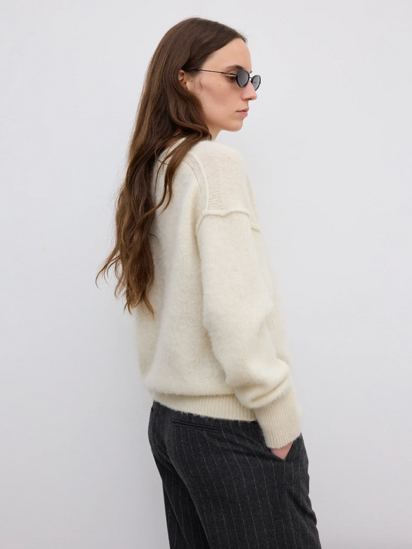 V-Neck Alpaca Knit: Off-White