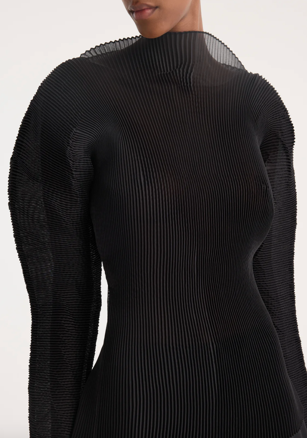 sculptural plissé top: black
