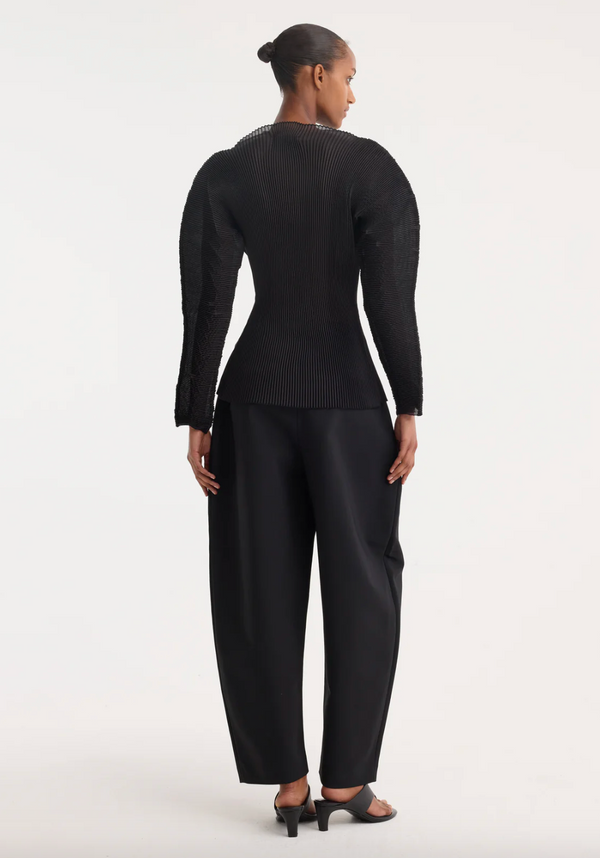 sculptural plissé top: black