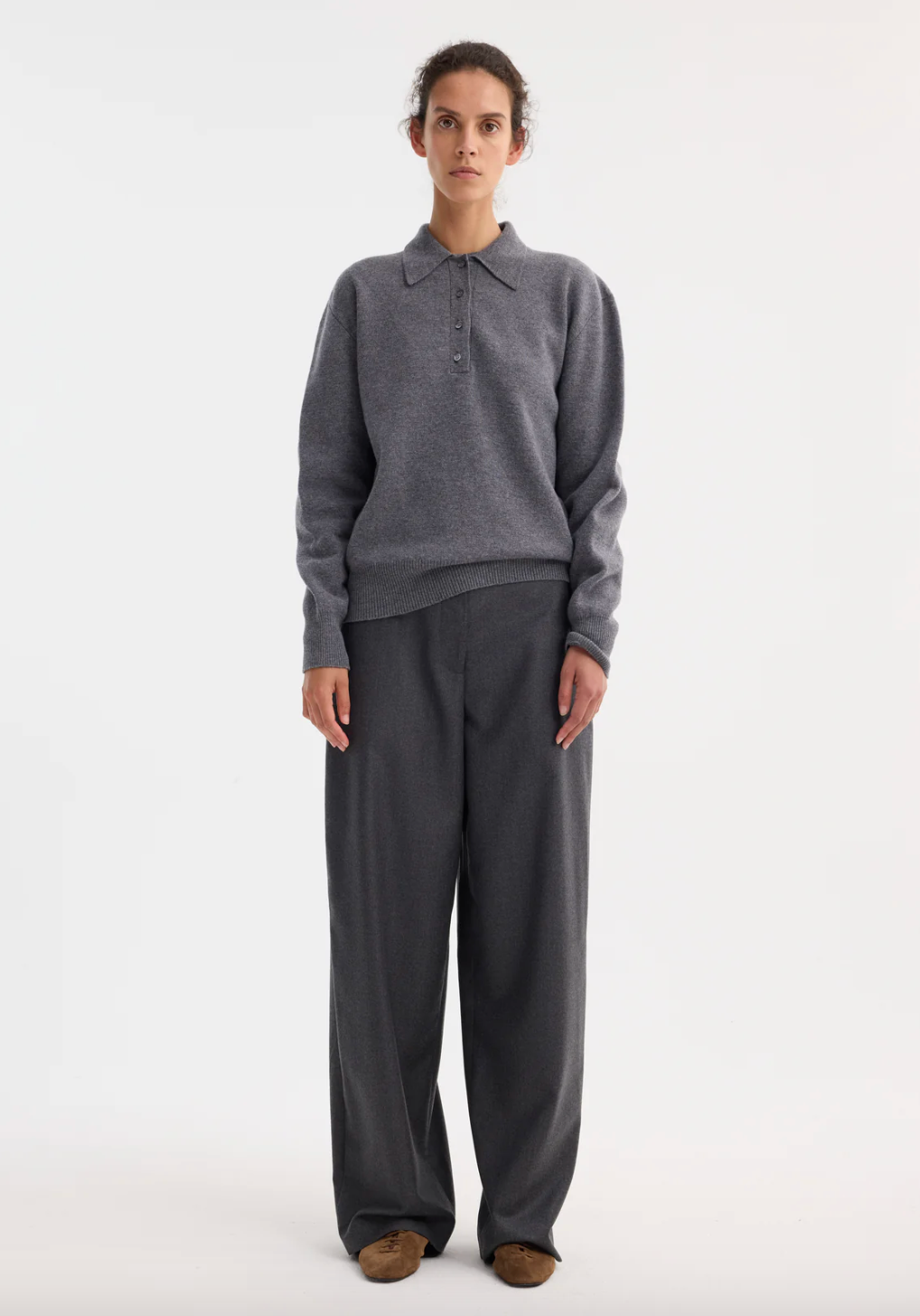 compact knitted polo: mid grey melange