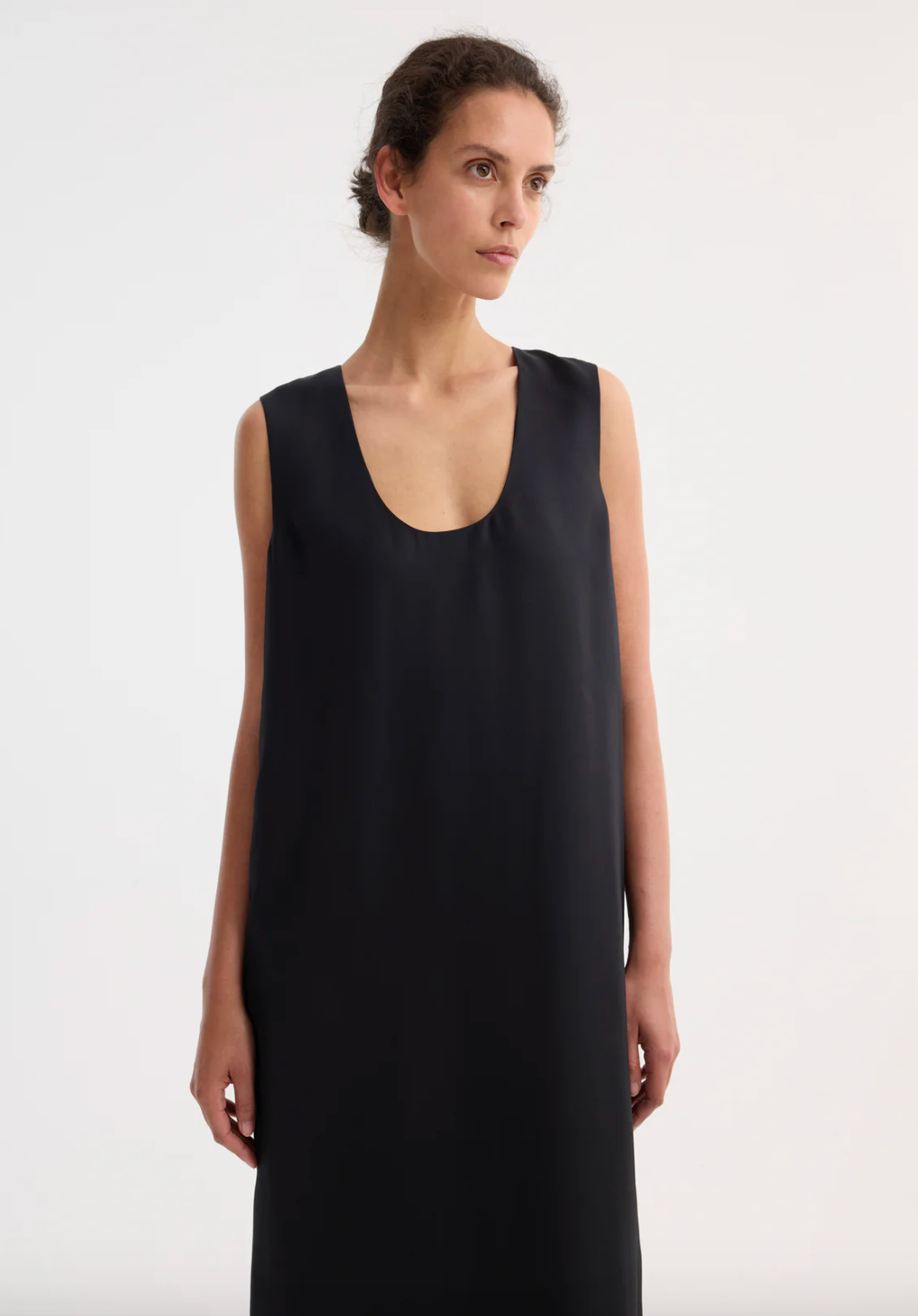 scoop-neck silk dress: black