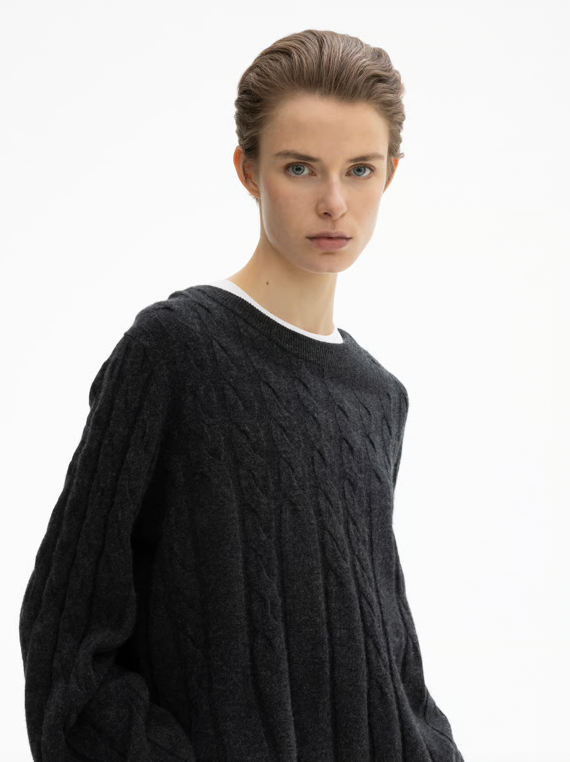 FADED CABLE KNIT : GRAPHITE GREY