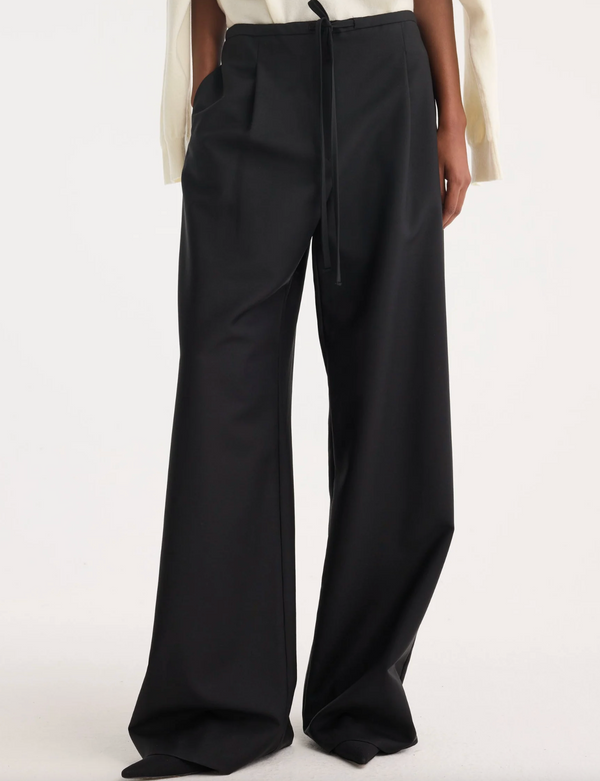 Relaxed Drawstring Trousers: Black