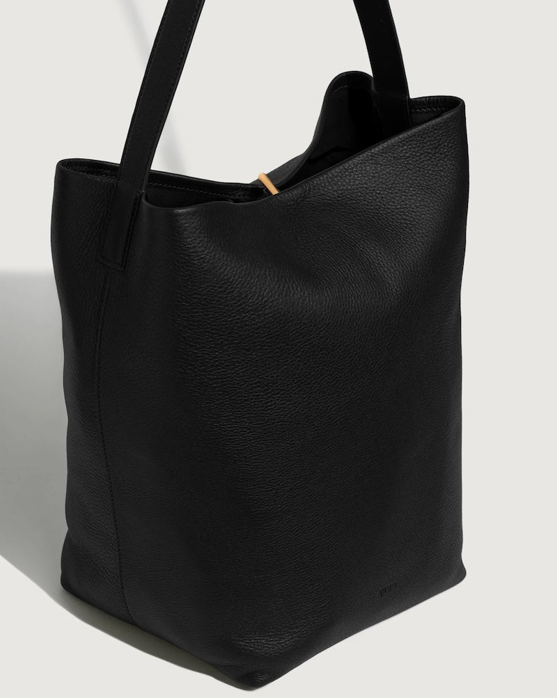 TERESA TOTE: BLACK