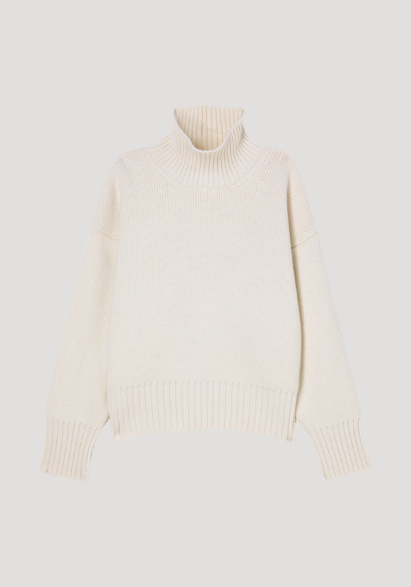 Compact Knitted Turtleneck: Off White