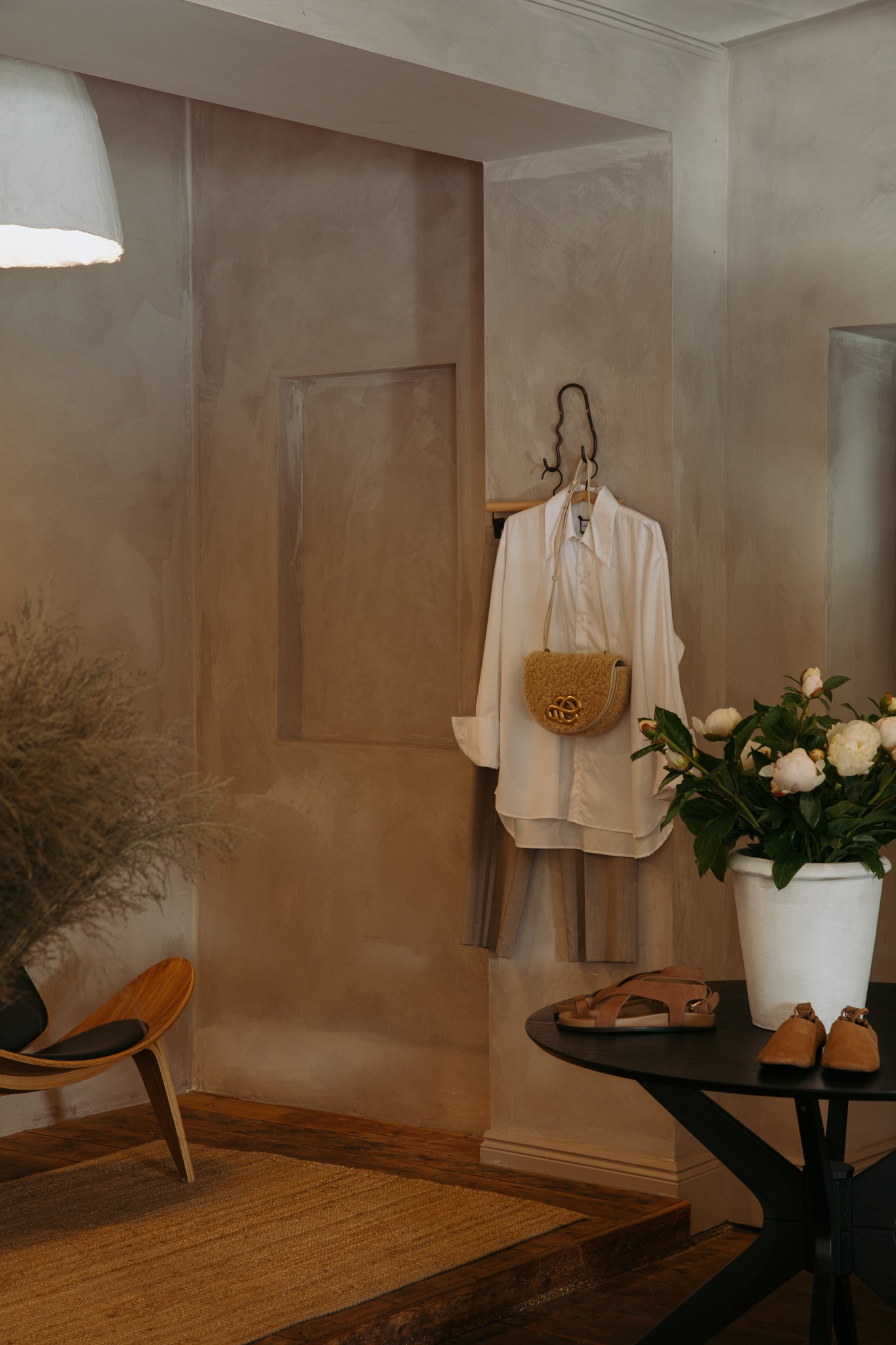 Lesser Store