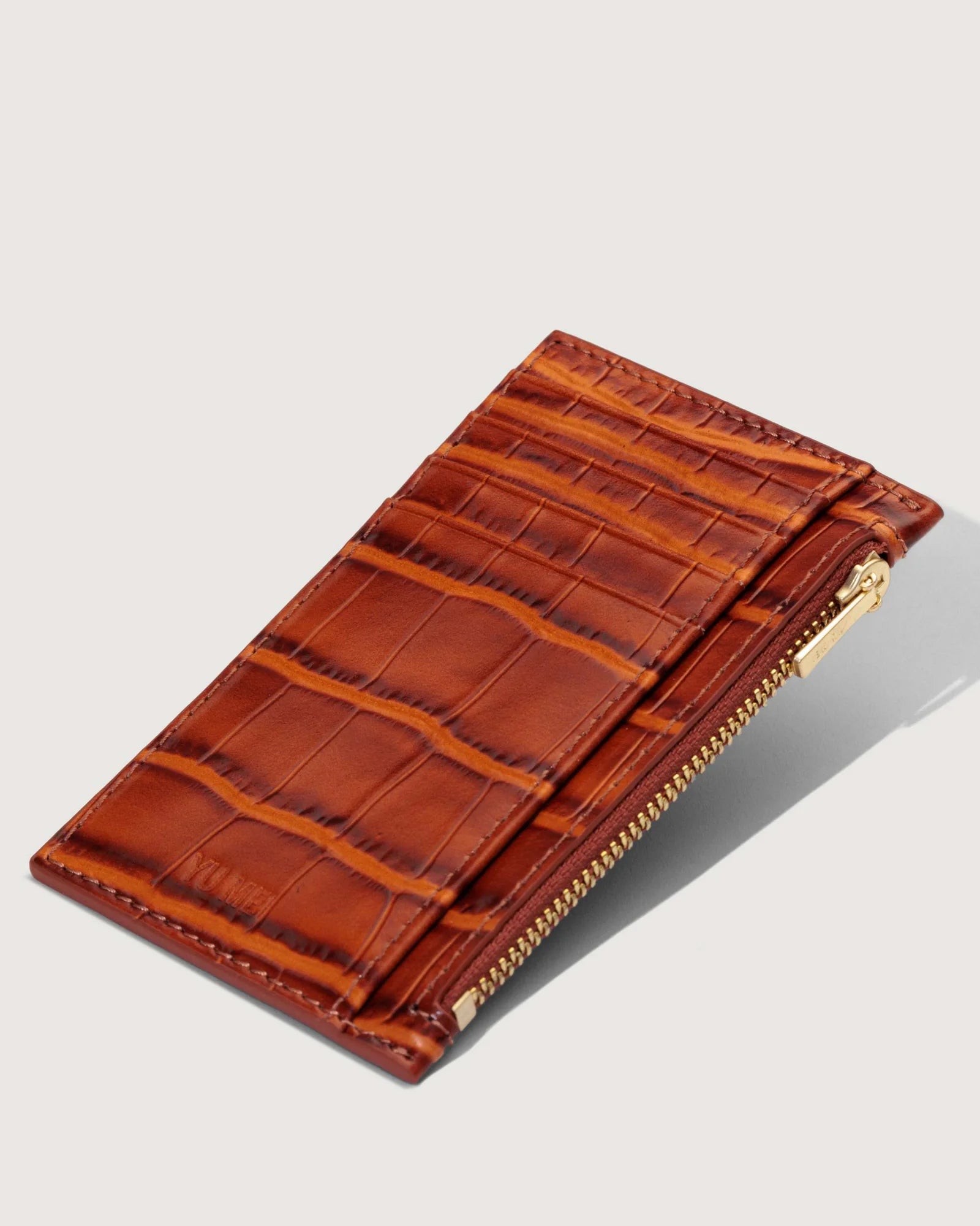 CARDHOLDER: APRICOT