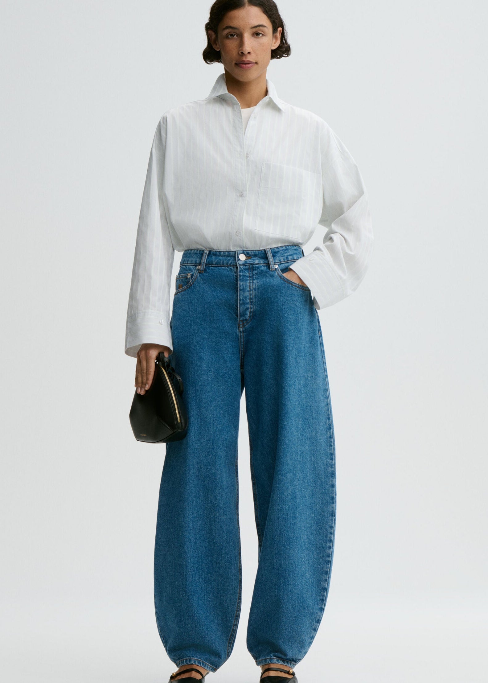 Dallas organic cotton jeans: mid denim blue
