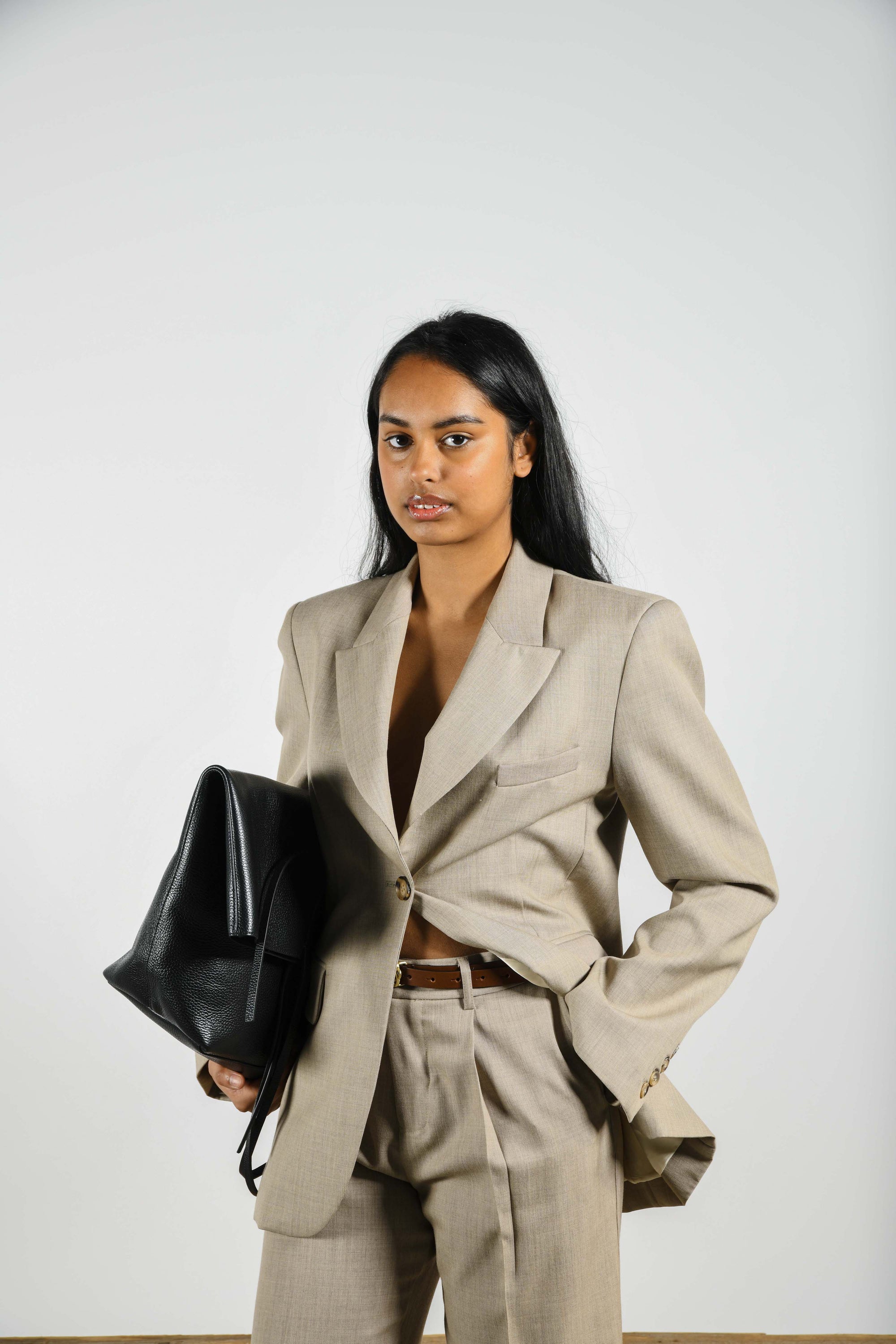 Relaxed Tailored Pleat Trouser: Oat