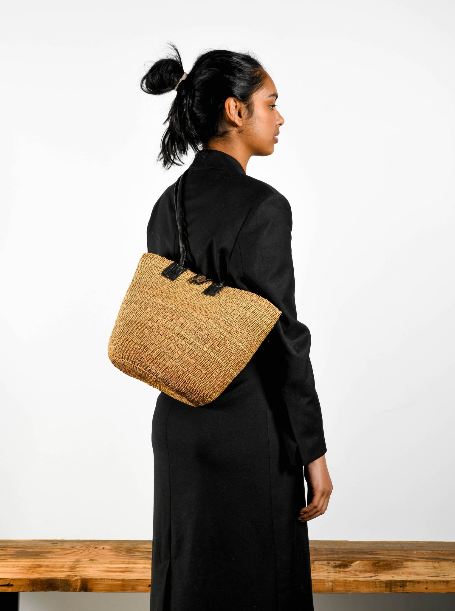 Long Handle Basket Bag: Black